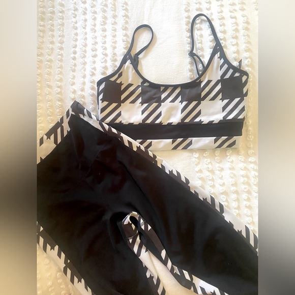 Beach Riot Set - Picture 2 of 2